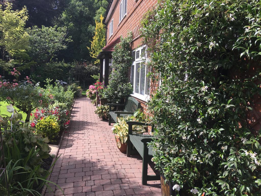 Grove House Acomodação com café da manhã  4*
